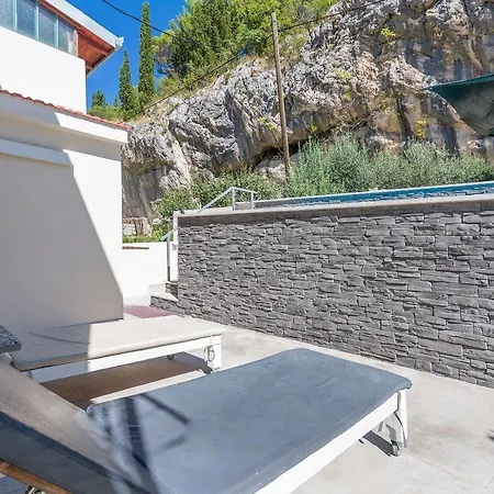 House Coso Holiday home